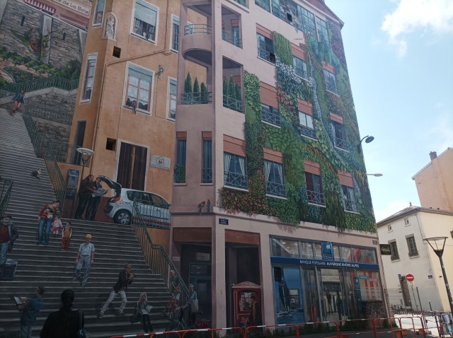 Good and slightly confusing mural - These get painted on the most boring buildings IMG_20250719_153915